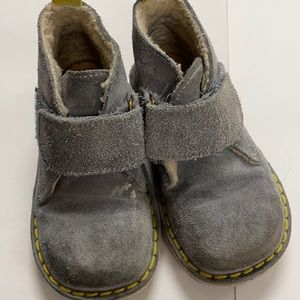 MiniBoden toddler size 24 (US 7.5 toddler)